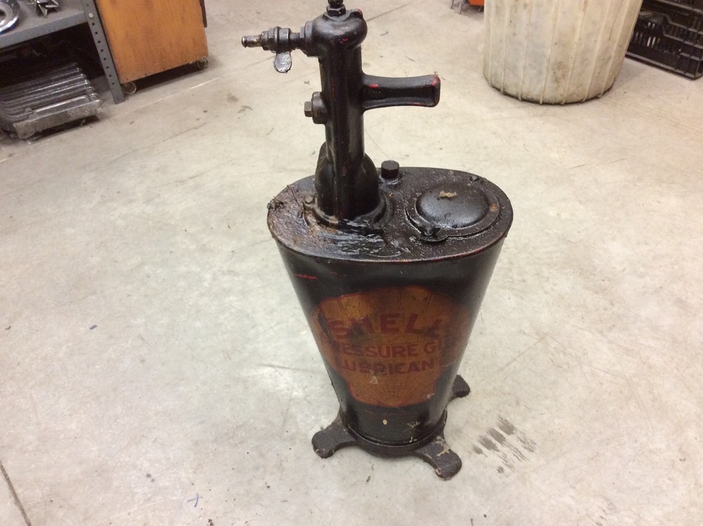 Vintage Shell Volume Grease Pump.
