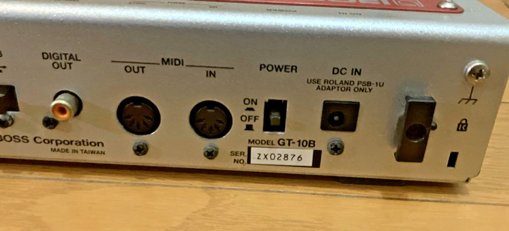 Boss GT-10B Bass Effects Processor Multi Effects Used From Japan