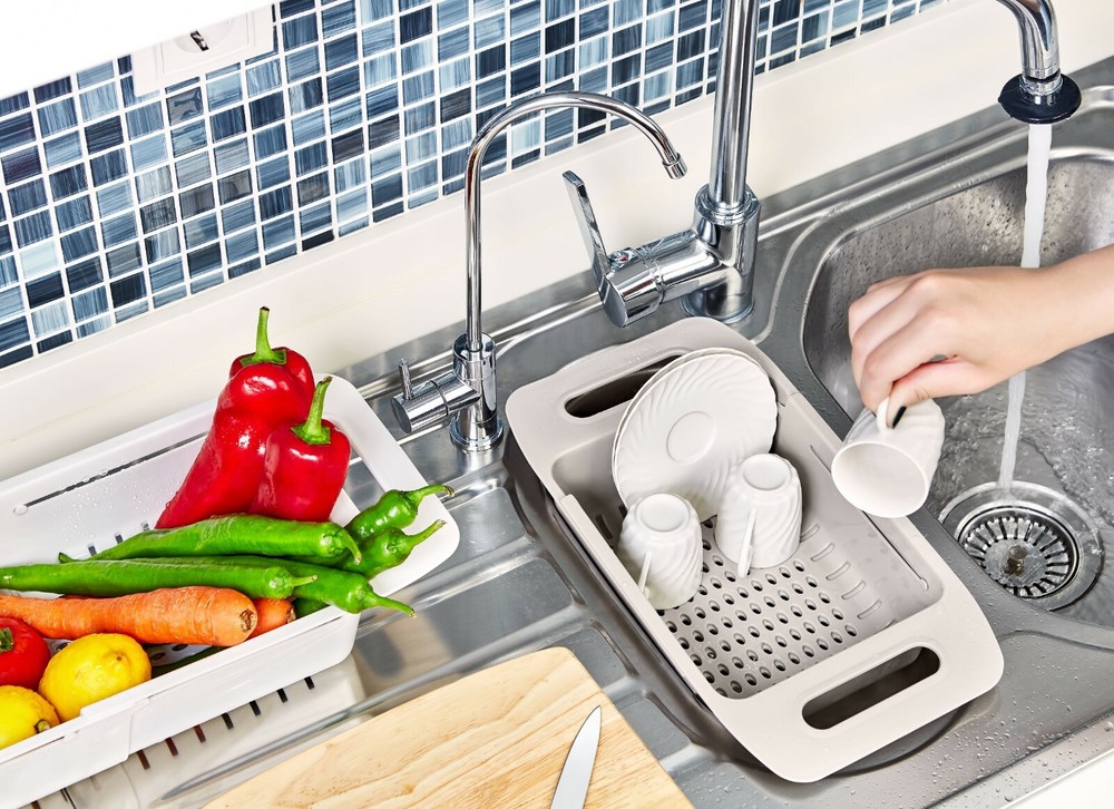 Over The Sink Strainer, Colander with Extendable Handles, 4.7 Quart