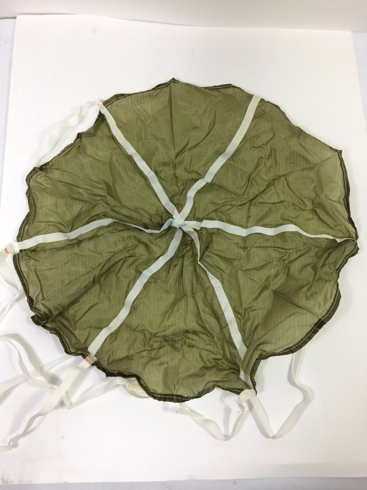 Small 16'' Chaff Parachute 3pk