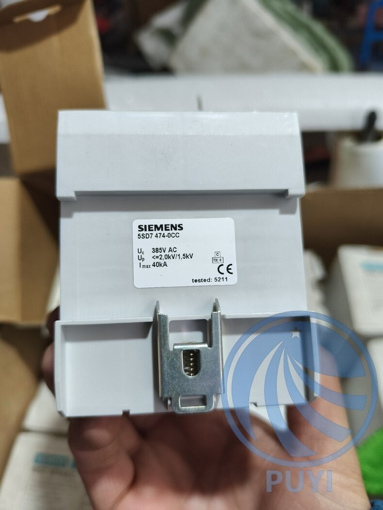 1 PC NEW-OPEN-BOX 5SD7474-0CC Surge Protector