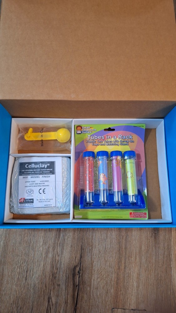 Lakeshore Beginner's Science Lab 12 Experiments AA254