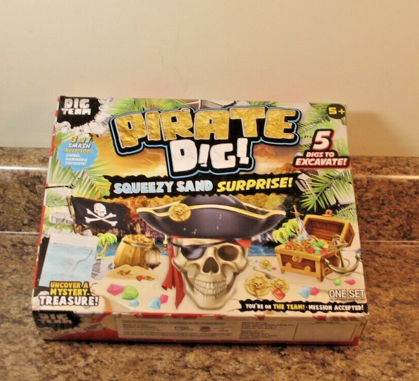 Pirate Dig! Activity Set 4 Treasures Surprise Tool NEW