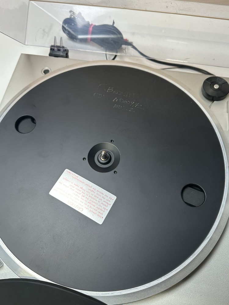 Technics SL-Q2 Direct Drive Turntable (no Needle Please Read)