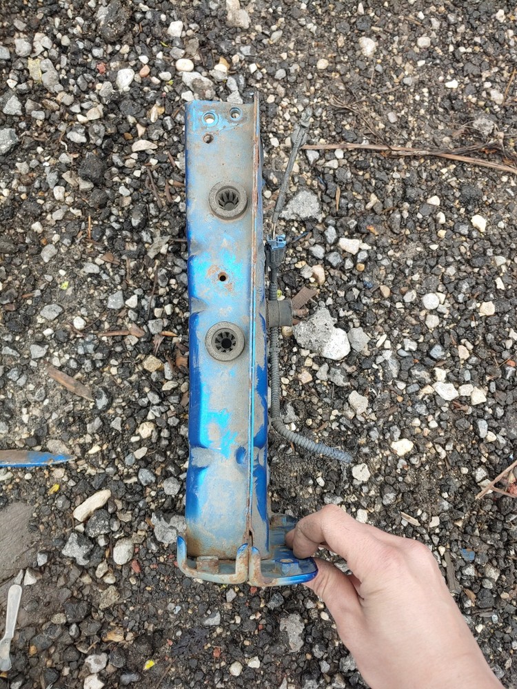 2003 Infiniti G35 Coupe Driver Left Frame Rail