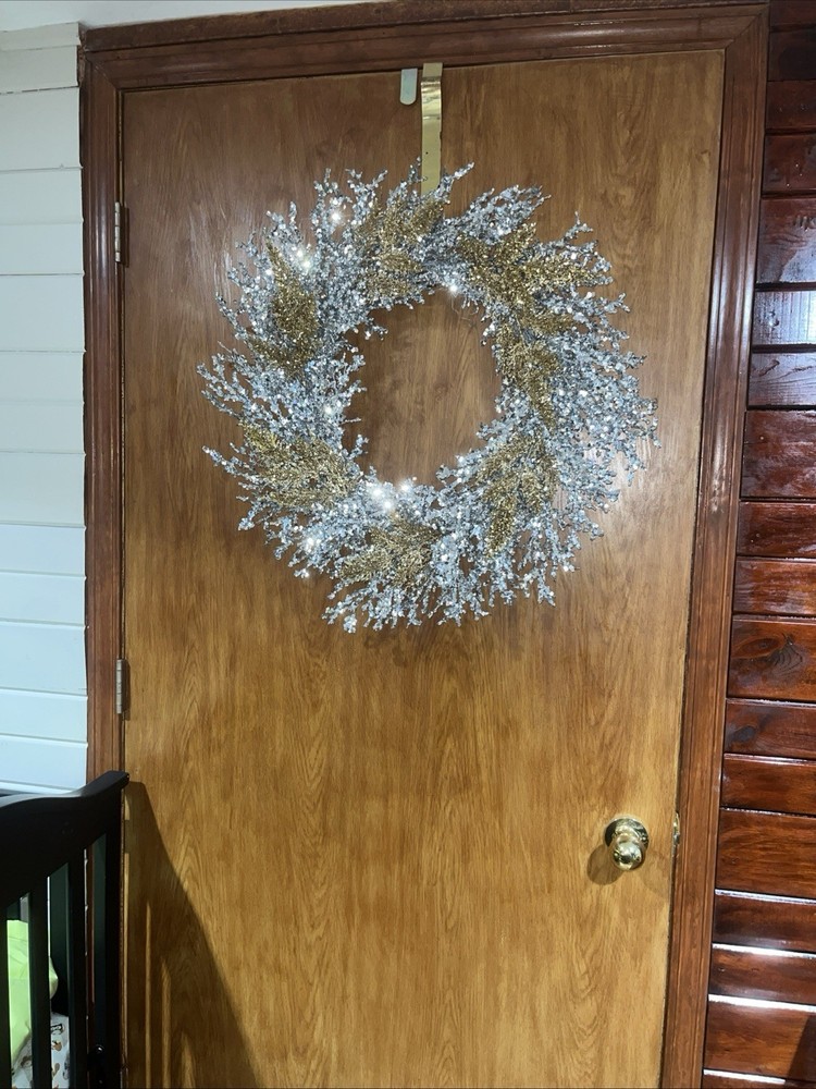 Sequence Wreath