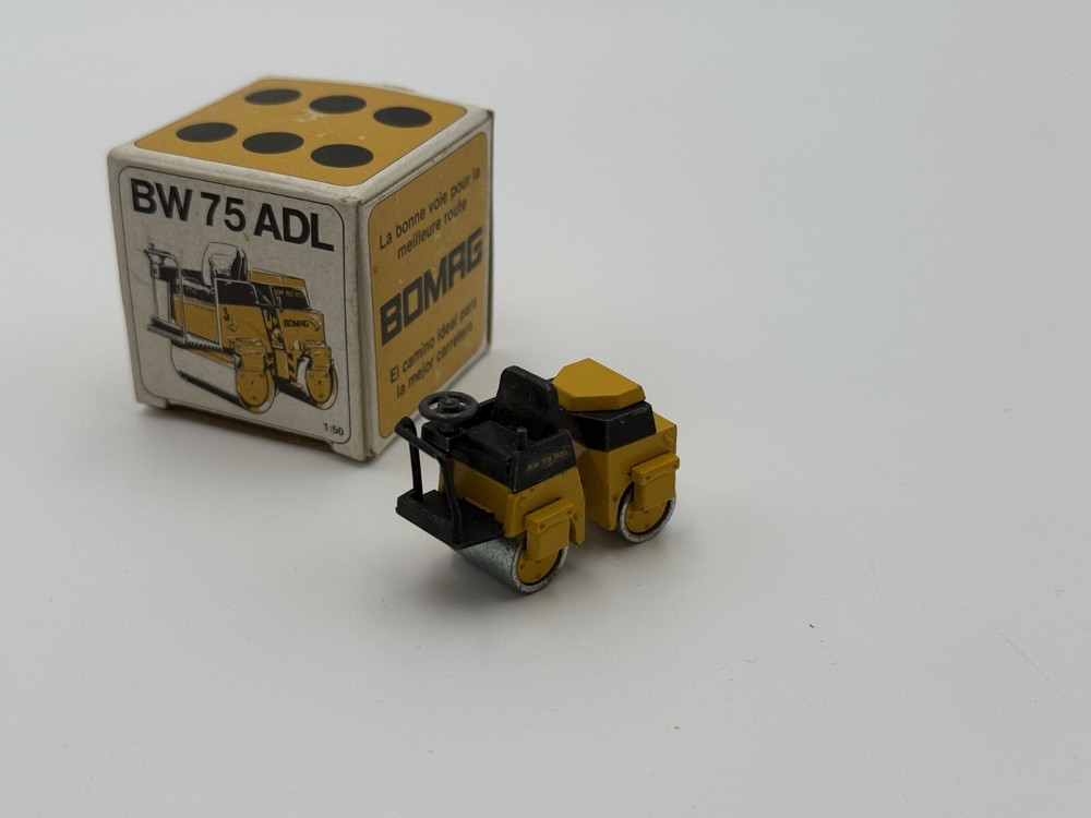 NZG Bomag BW 75 ADL Roller 1:50th scale