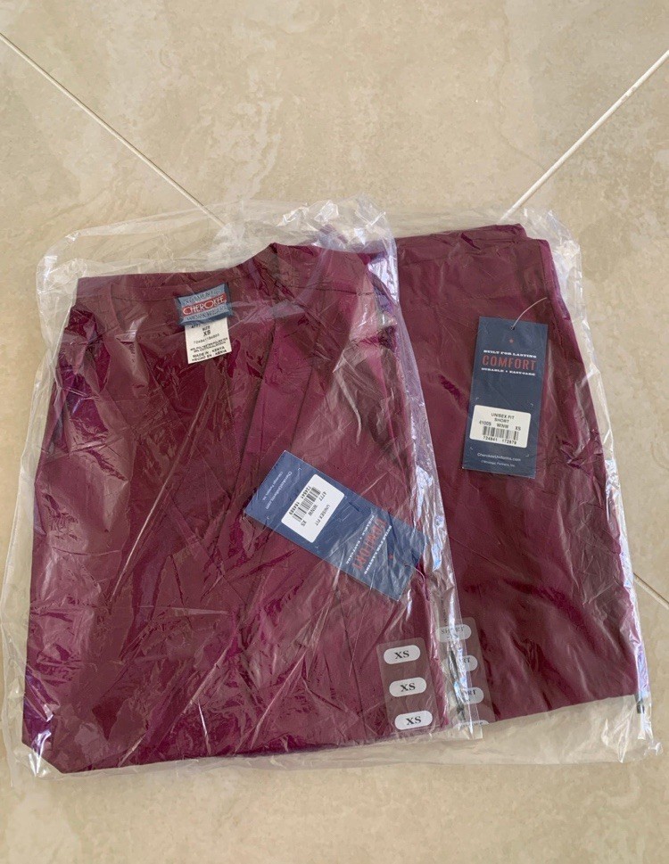 Cherokee unisex Scrub Set