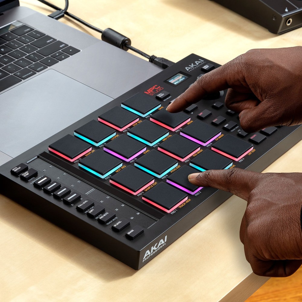 AKAI MPC STUDIO II 2nd Generation MIDI Professional Drum Machine Pad Controller