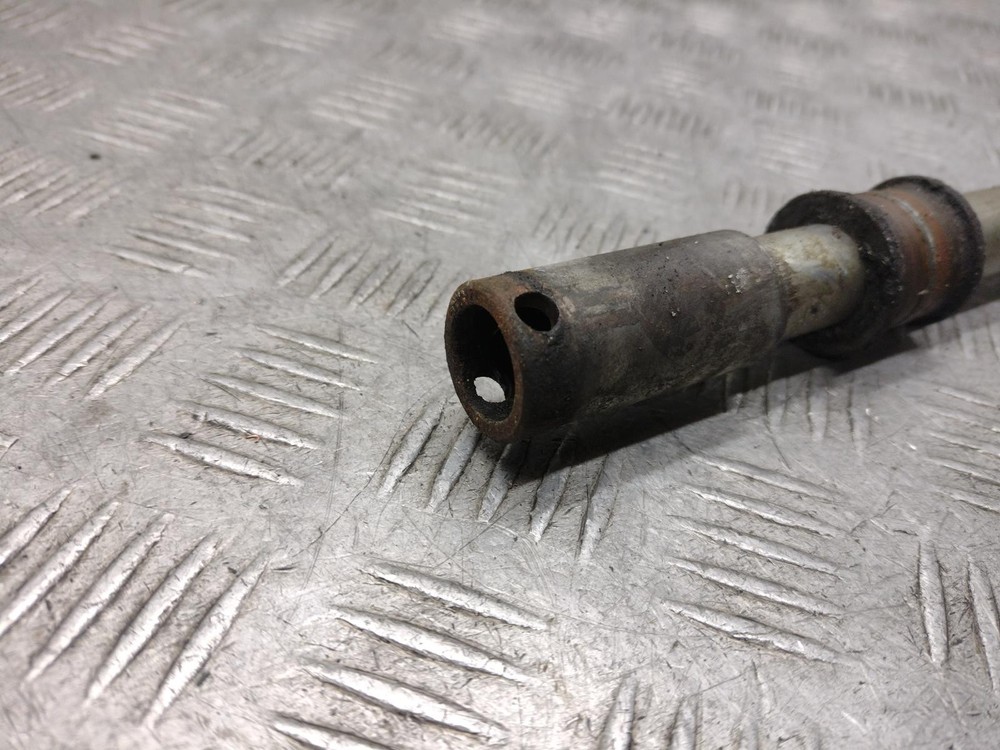 2006 APRILIA RS125 FRONT SPINDLE
