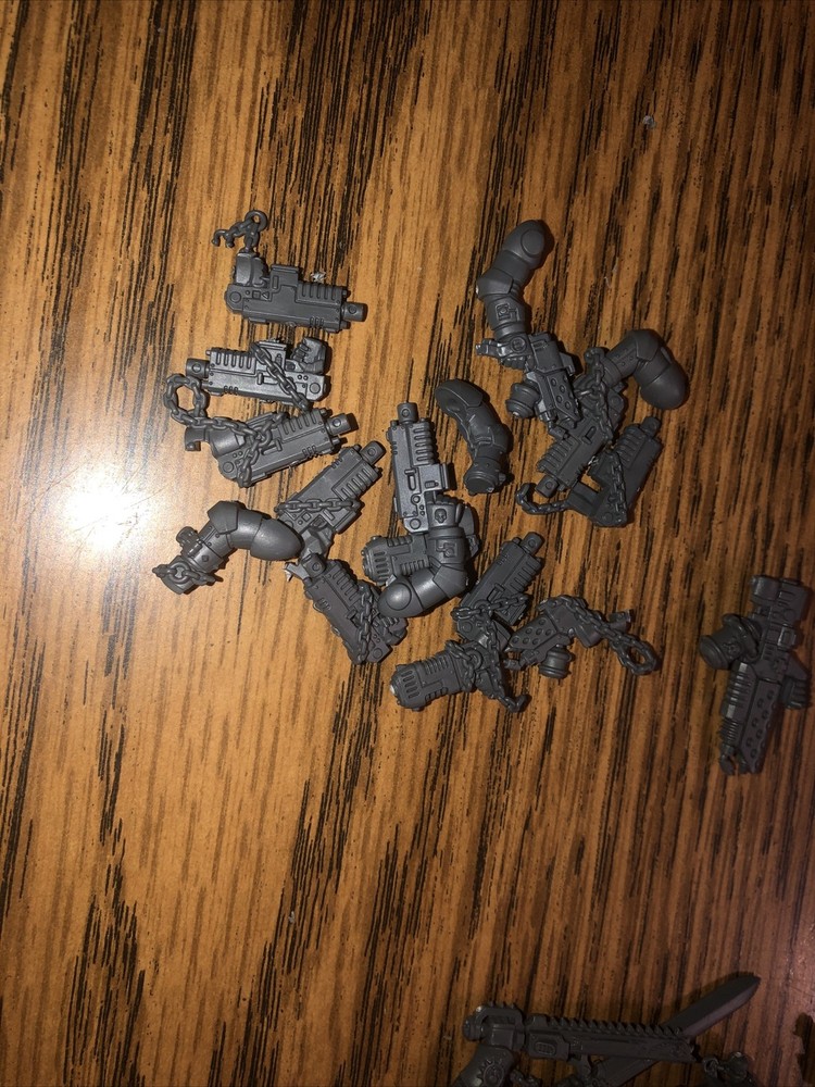 Warhammer 40k Massive Black Templars Bits Lot (b28)