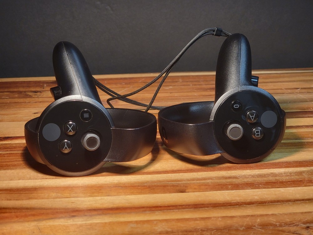 Meta Oculus Rift CV1 Touch Controllers (Left & Right - Pair)