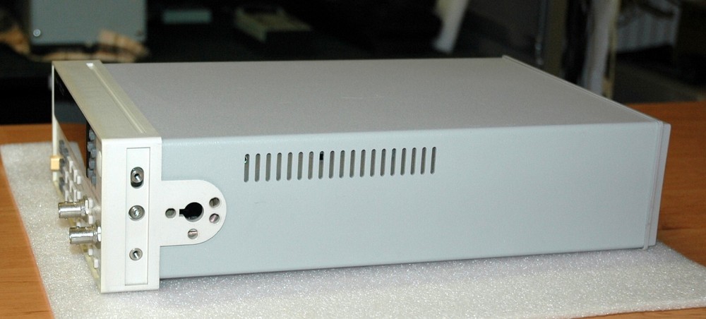 Agilent 53131A, universal counter