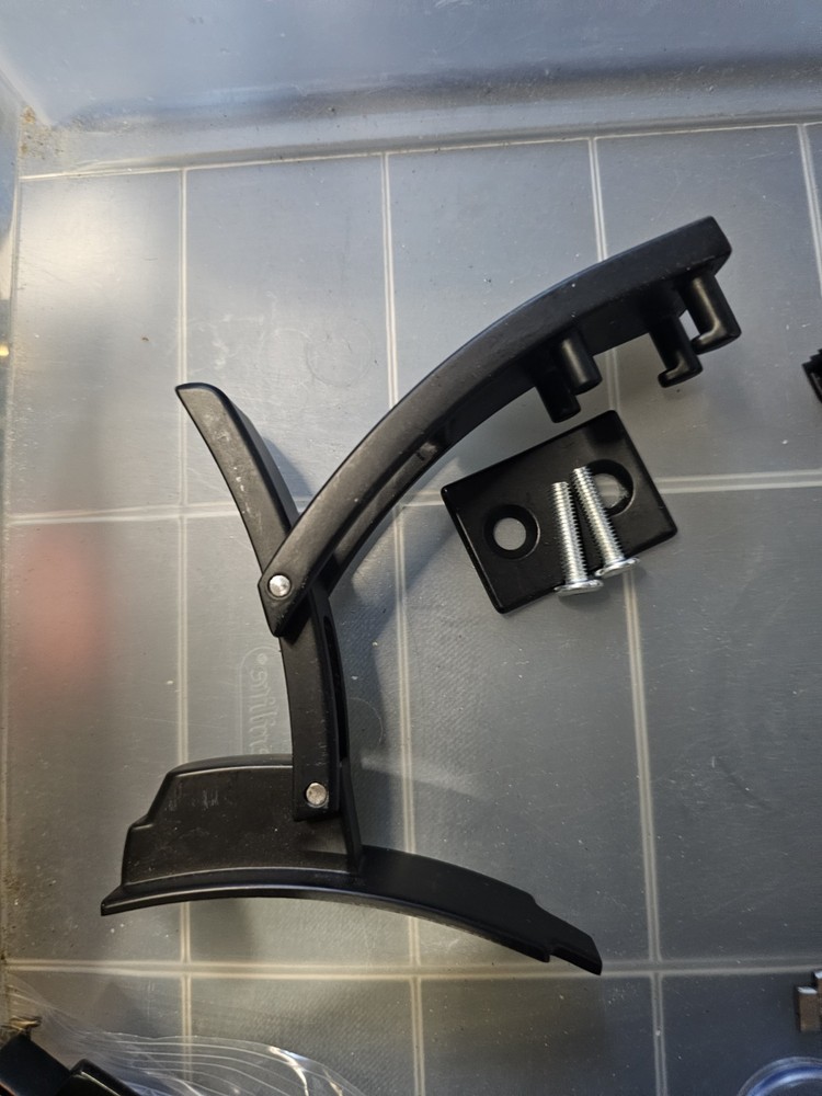 Weightlifting Lever Buckle