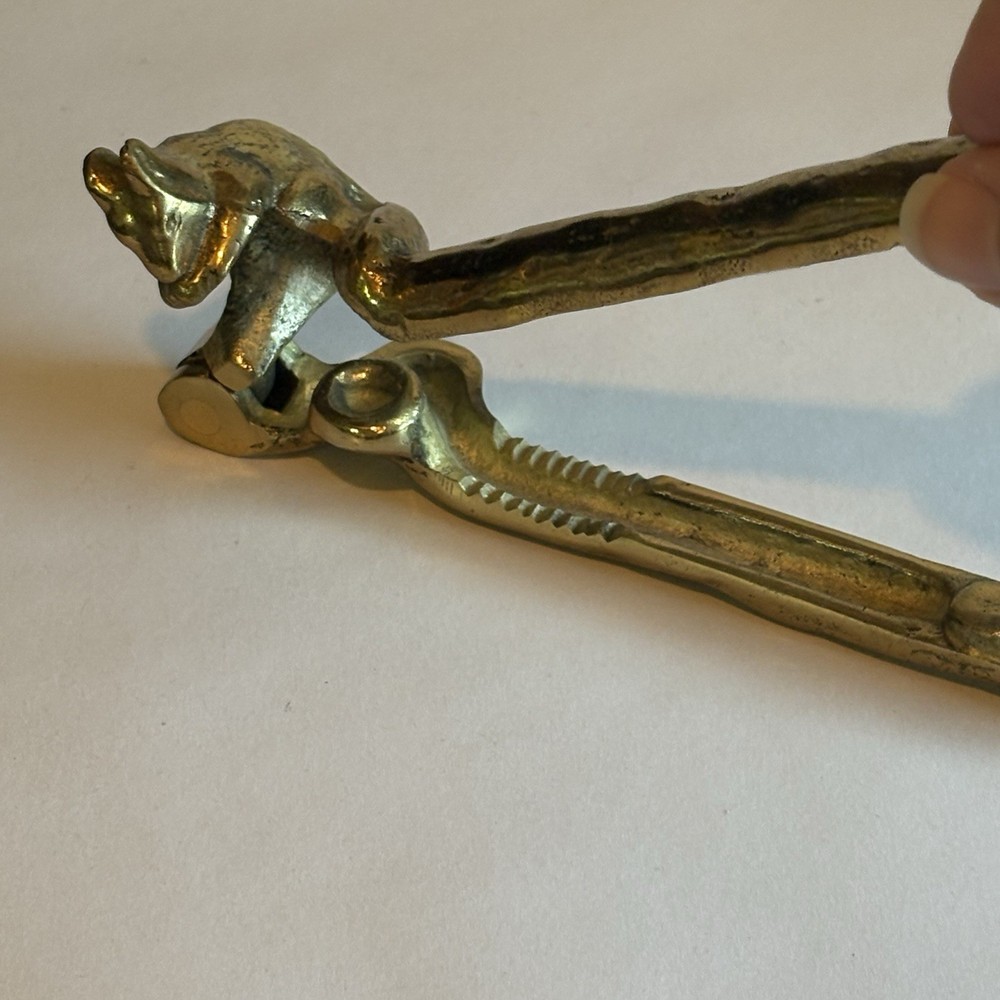 Vintage 5 1/2" SQUIRREL Golden SOLID BRASS Nut Cracker OLD
