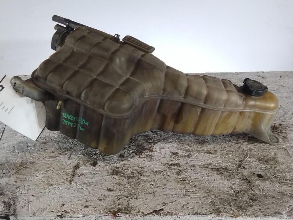 For 2013 FREIGHTLINER M2 106 RADIATOR OVERFLOW TANK , GA