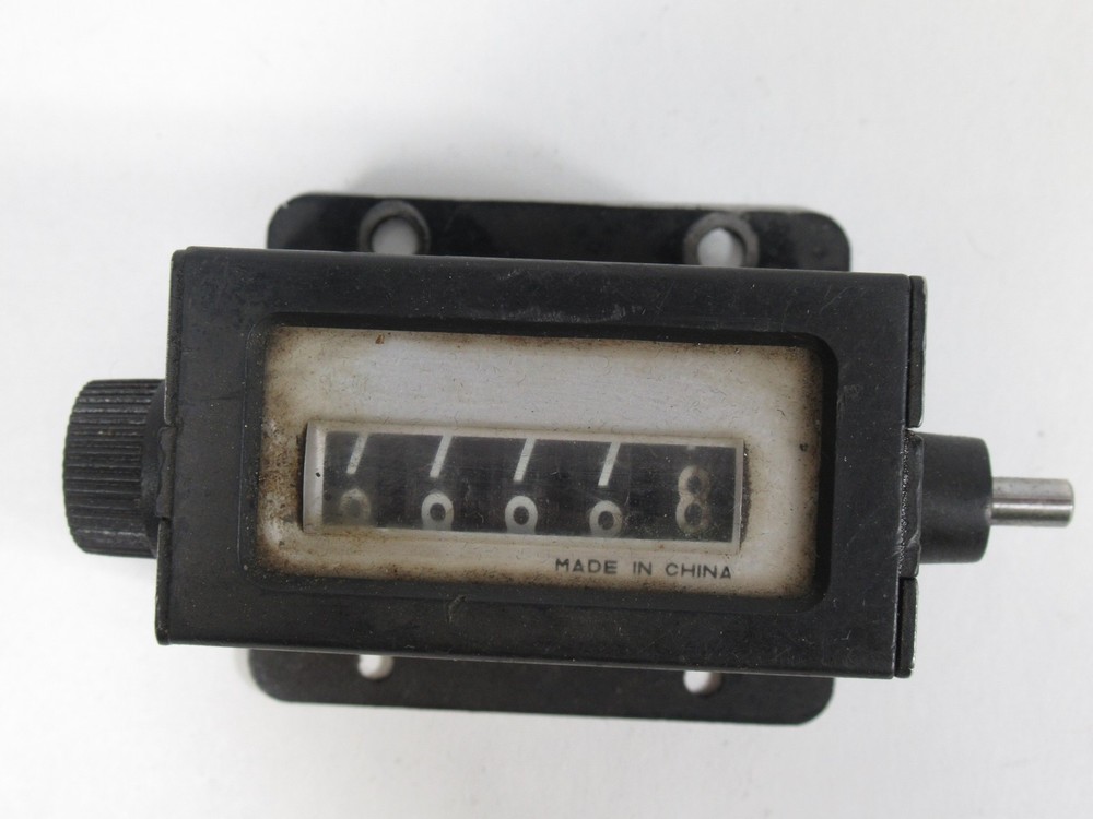 Generic Machine Counter 5-Digit w/Reset Knob USED