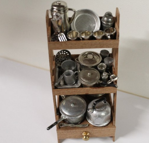 DOLLS HOUSE MINIATURE  = HANDCRAFTED  PAN STAND