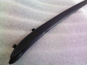 Genuine GM Pitch Black Passenger Side Windshield Molding 92212085