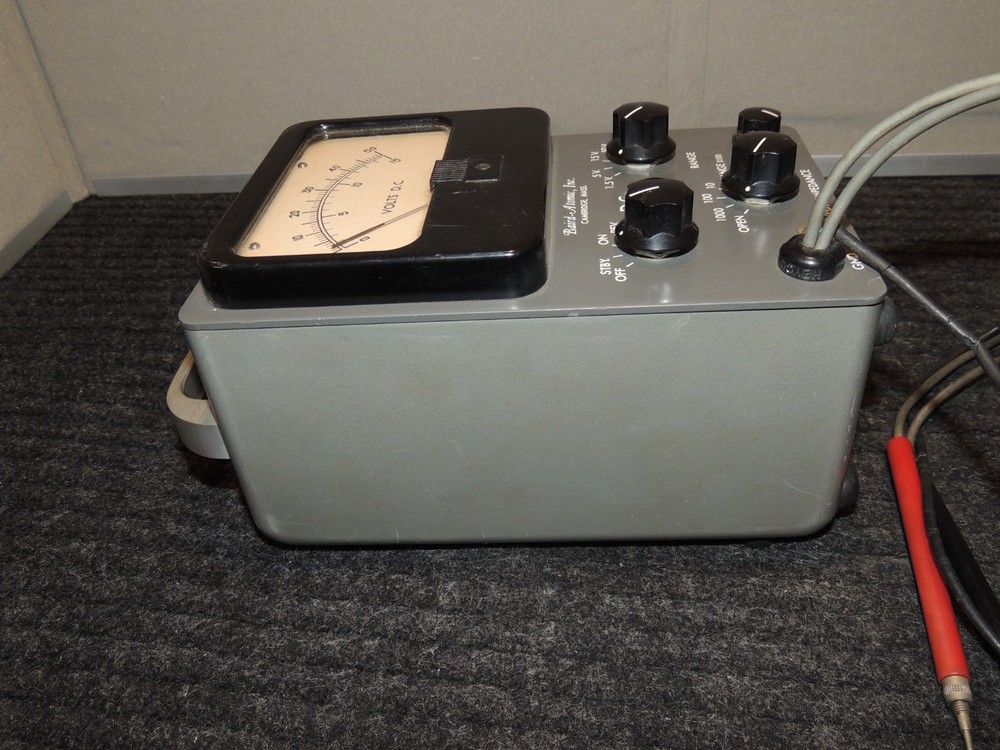 Vintage Baird Atomic Inc D.C. Electronic Voltmeter ES2