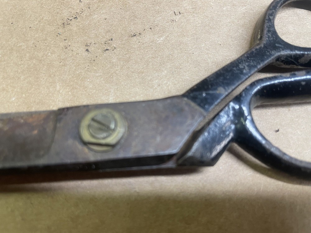 upholstery scissors