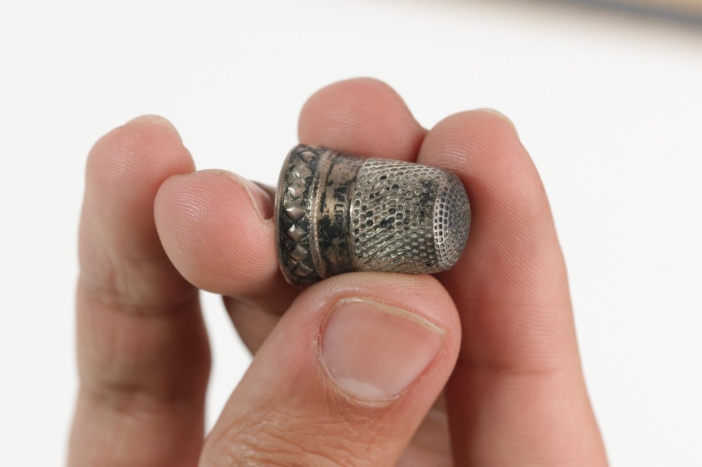 Antique Sterling Silver Thimble Signed diamond 4.06 grams