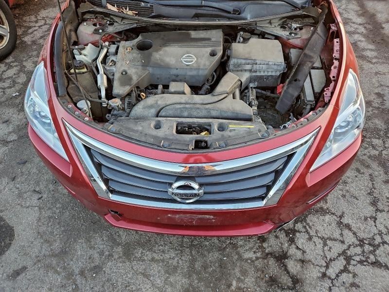 2014 ALTIMA Third Brake Light Tested OEM