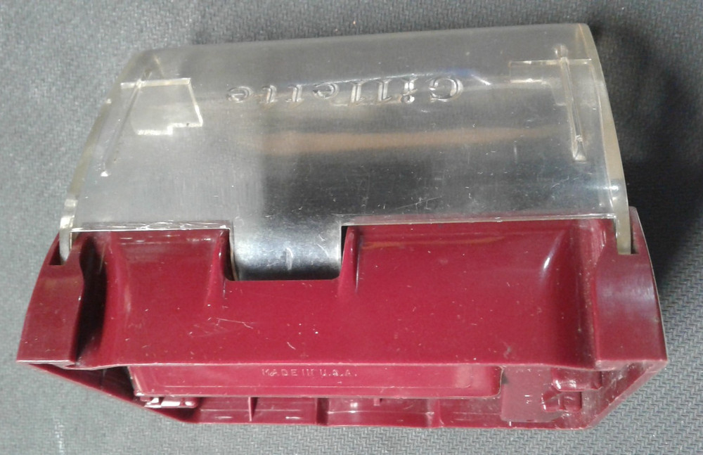 Gillette Red Tip Razor, B 4 Date Code, nice