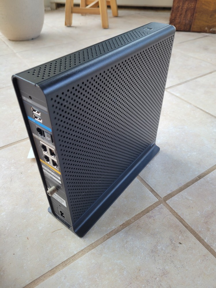 Xfinity ARRIS TG1682G