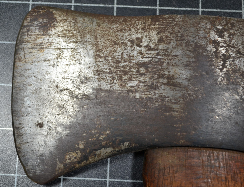 PLUMB - 3 1/2# - DOUBLE BIT AXE - ALL ORIGINAL