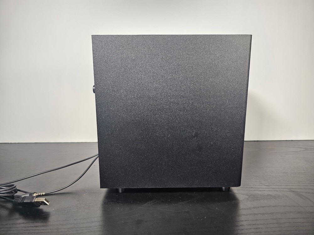 QUB Works Desktop 2.1 multimedia Bluetooth speaker system