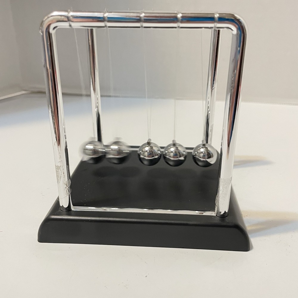 Newton’s Cradle Steel Balanced Pendulum Balls