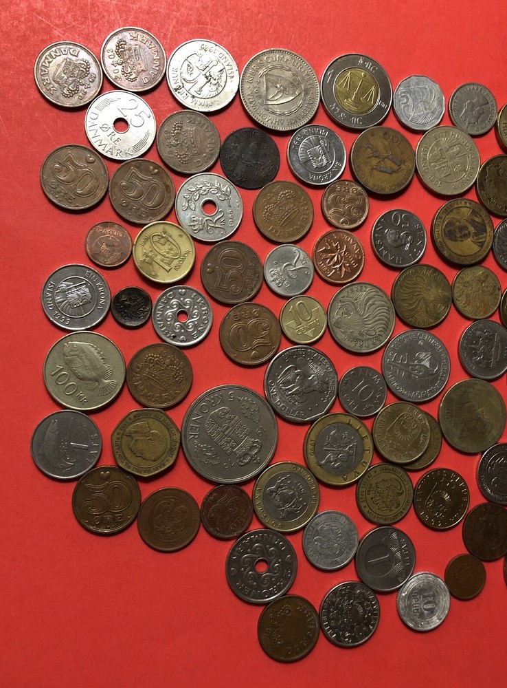 LOT OF WORLD COINS..VARIOUS COUNTRIES,COMPOSITION & DATES.