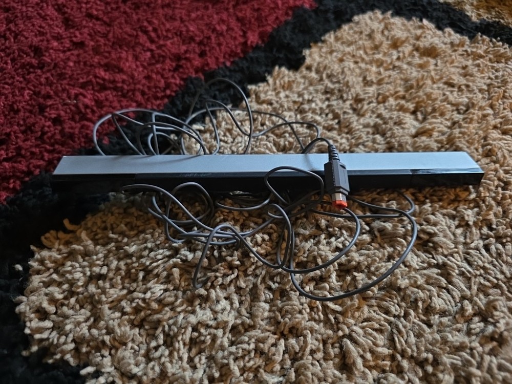 Nintendo Wii Sensor Bar - Silver Oem!