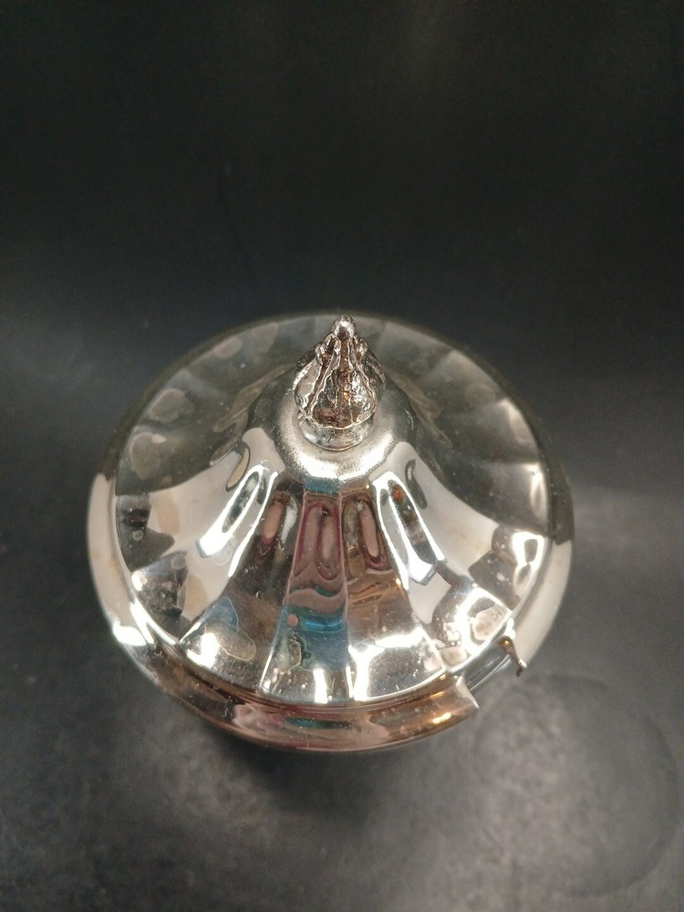 Sugar Bowl With Solver Plate Lid V