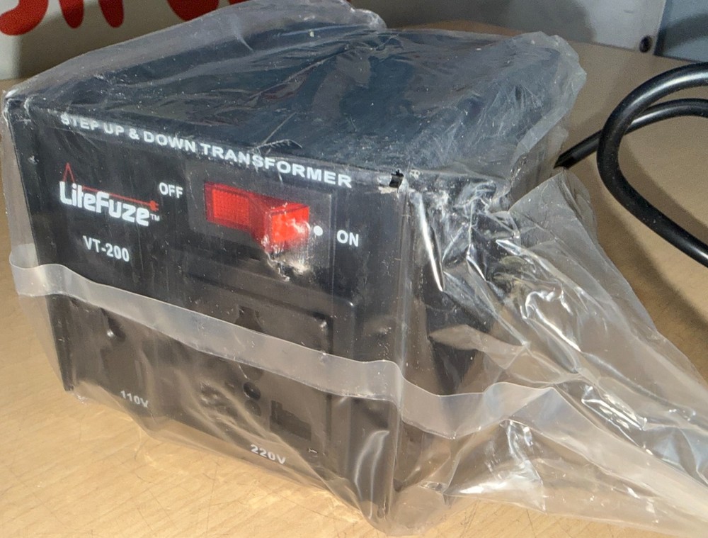 LifeFuze VT-200 200W Step Up/ Step Down Voltage Transformer