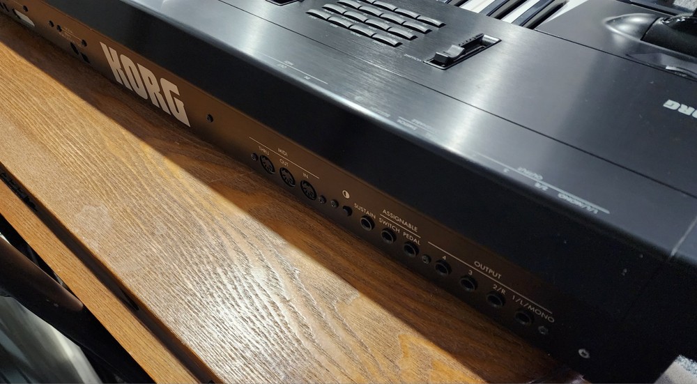 Korg Trinity V3 with MOSS black