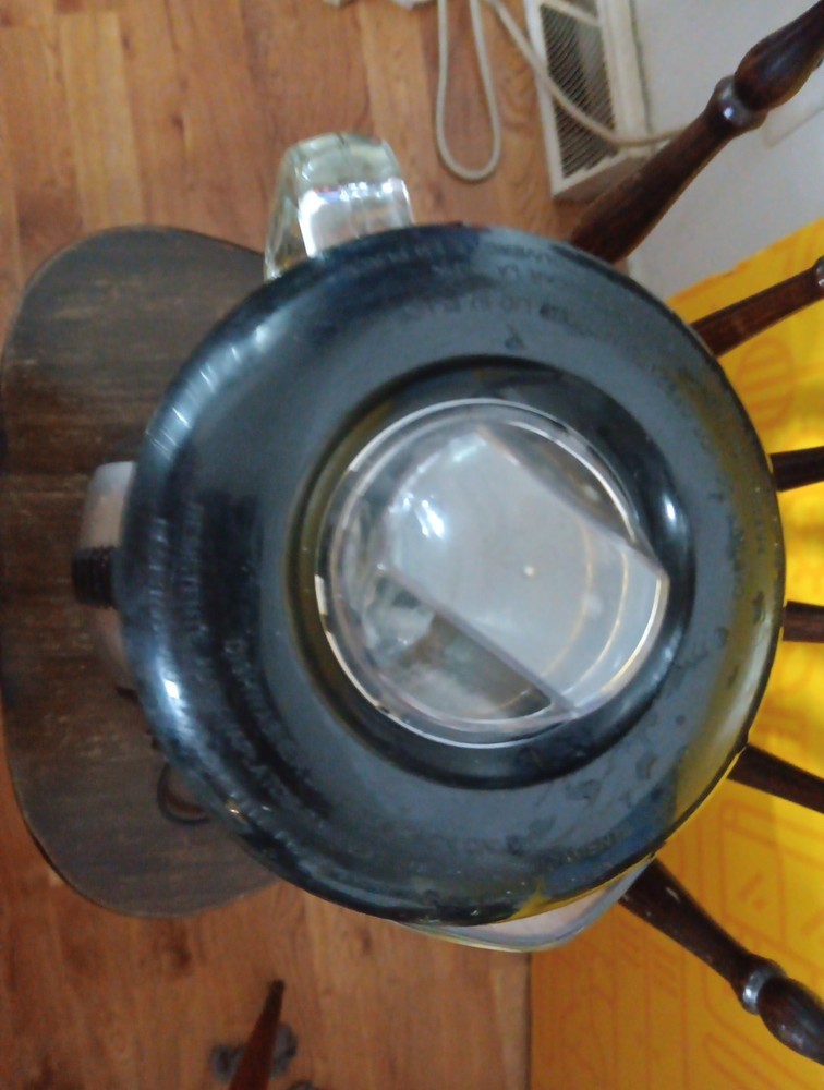 BLACK AND DECKER BLENDER