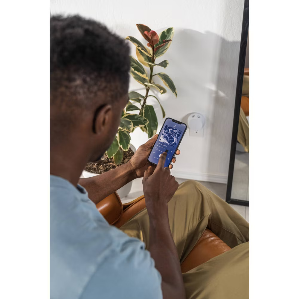 Pura V4 Smart Fragrance Diffuser