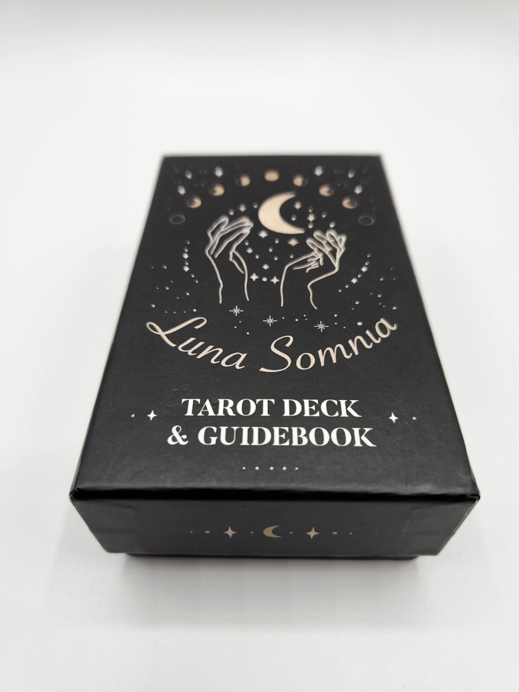 LUNA SOMNIA TAROT DECK & GUIDEBOOK