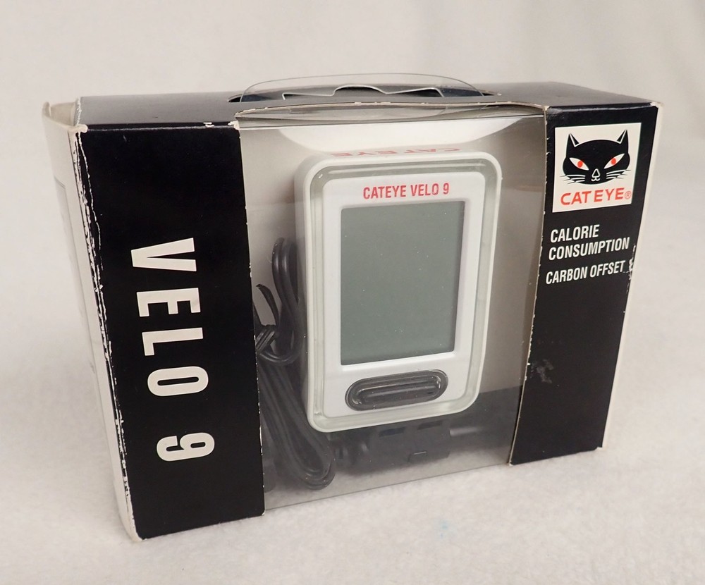 CatEye Velo 9 CC-VL820 Bicycle Computer - White New Wired