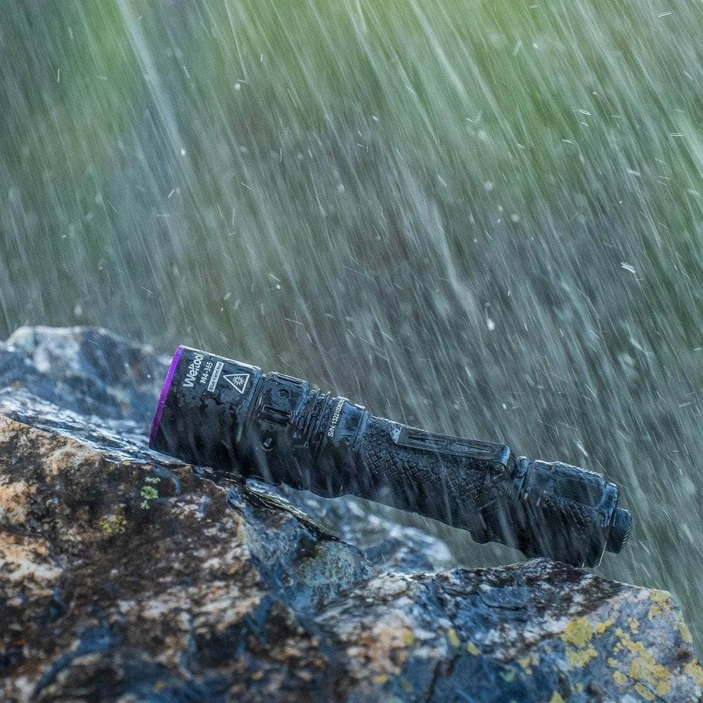 Weltool M4-365 UV flashlight
