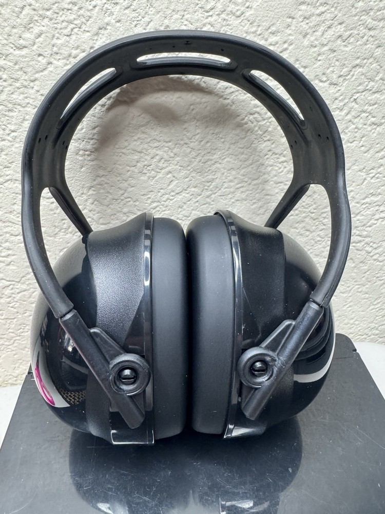 Walkers Max Protec 27 Passive Adjustable Earmuffs (NRR 27dB), Black - Medium