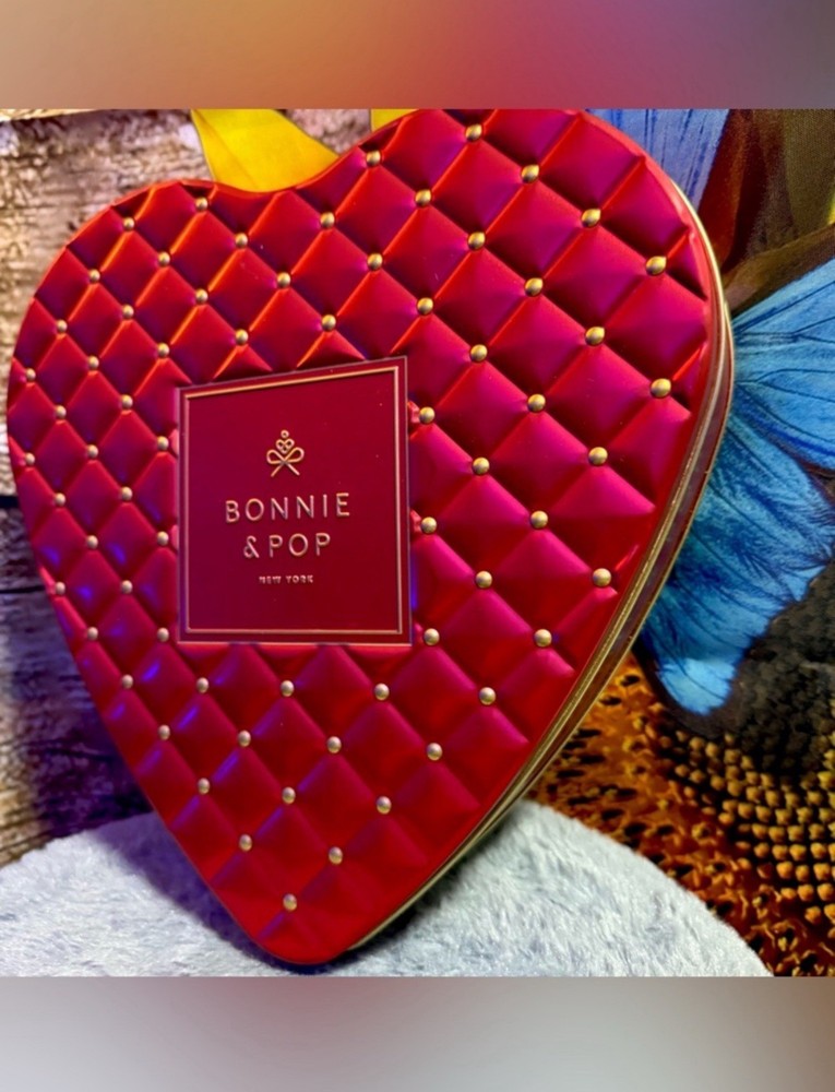 Bonnie & Pop Heart Shaped Tin