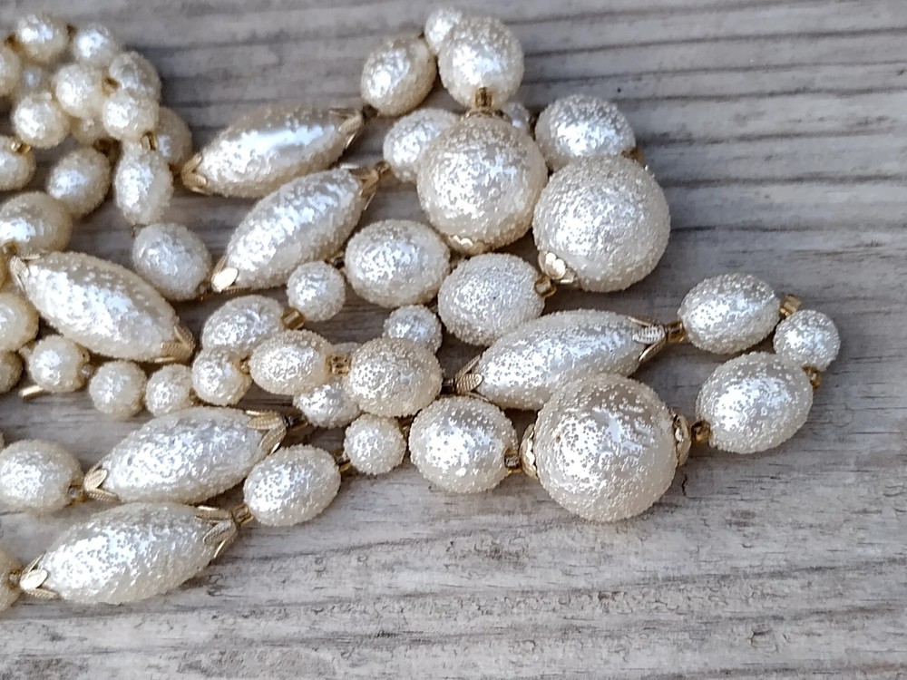 Vintage plastic necklace