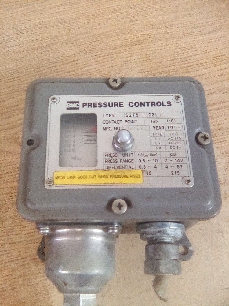SMC IS2761-103L 9 Pressure Controls