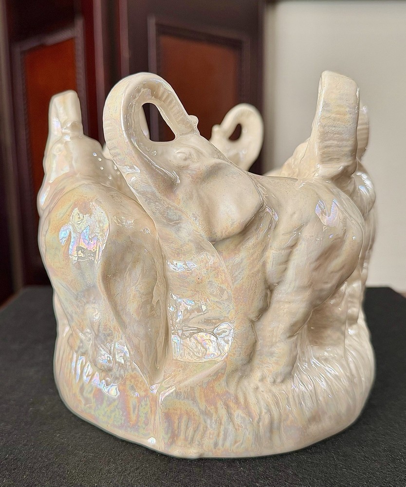 VINTAGE IRIDESCENT CERAMIC PLANTER / CANDLE HOLDER ELEPHANTS PARADING