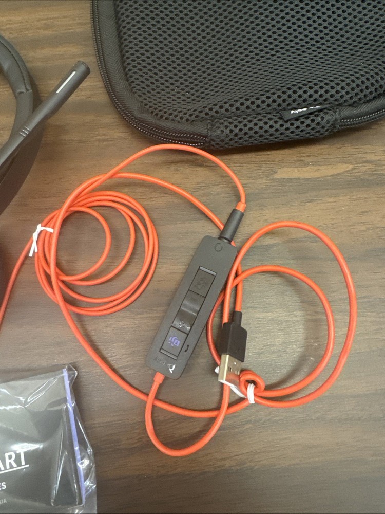 Poly Blackwire 3300 Series USB Wired On-Ear Headset + Case — Excellent