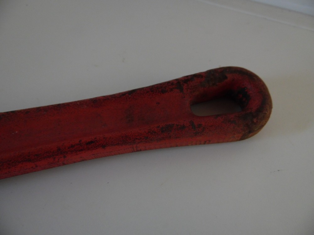 Ridgid Model 36 36-Inch Multi-Sided Secure Grip Straight Pipe Wrench!