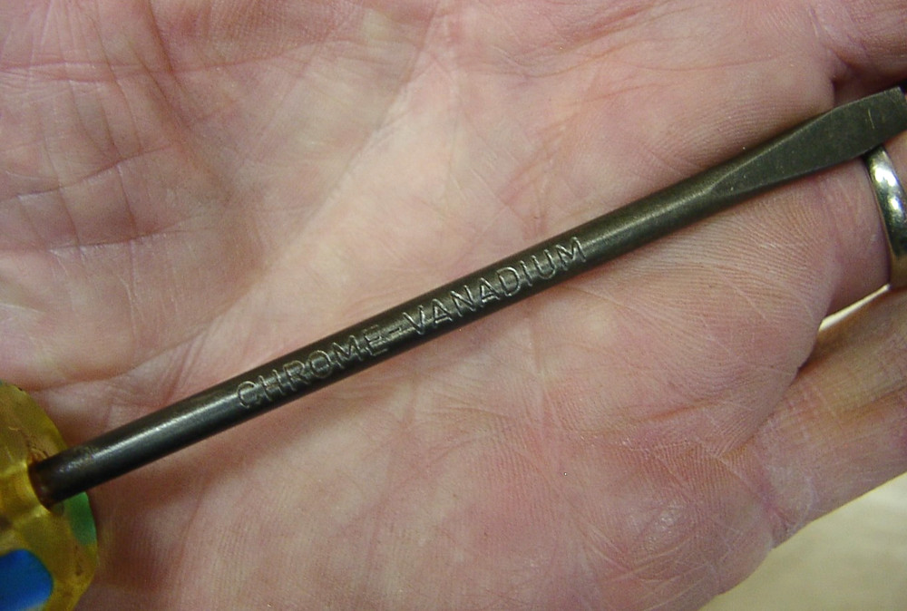 2 Vntg Unbranded Plastic Handle Screwdrivers,Phillips-6-1/2",& Std Tip-7-1/4",EX
